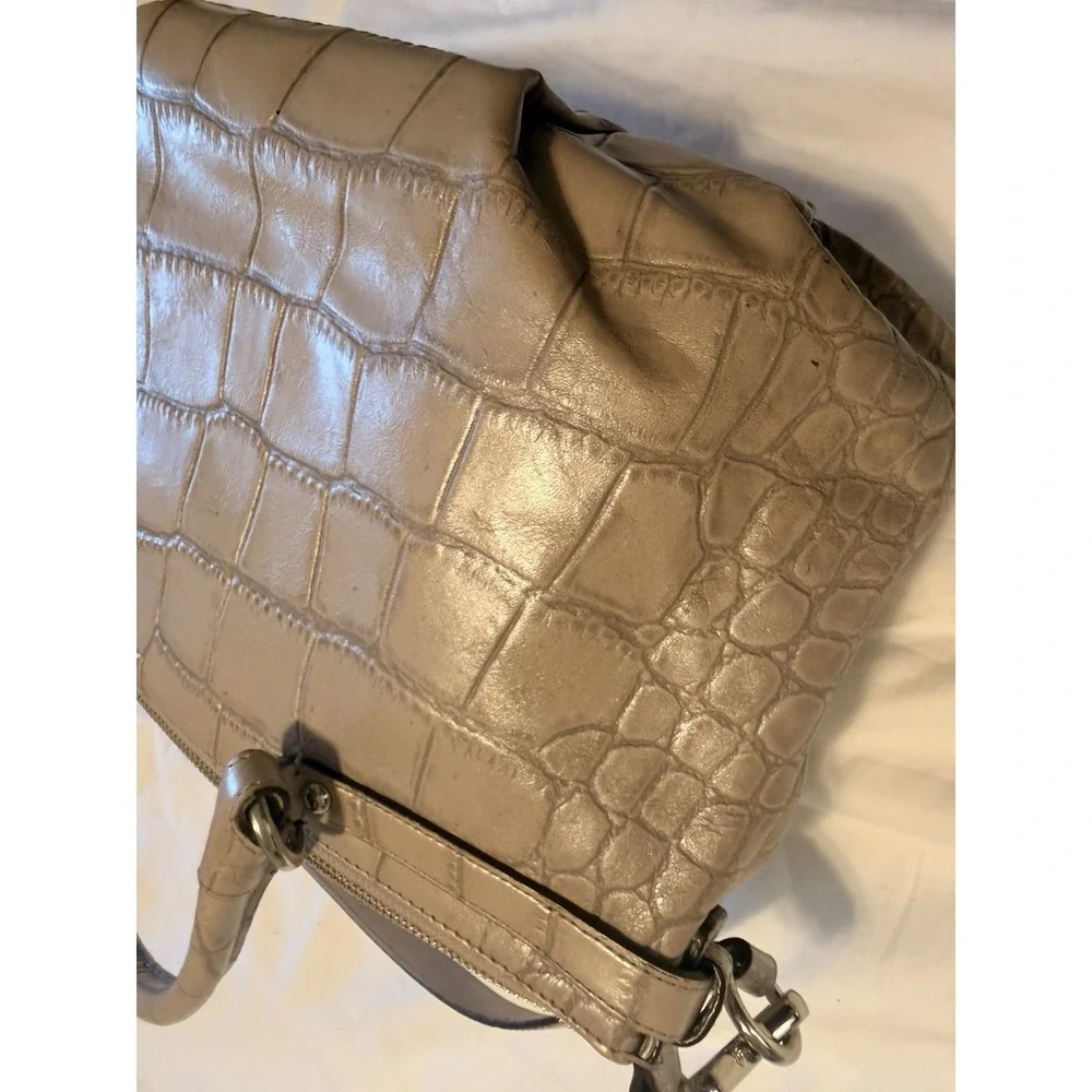 Coach Madison Lindsey Croc Embossed Beige Pink Top Handle Zip Satchel